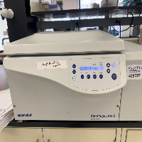 Eppendorf 5810 R Refrigerated Centrifuge image 0